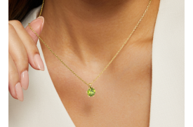 August Geburtsstein Fokus: Peridot